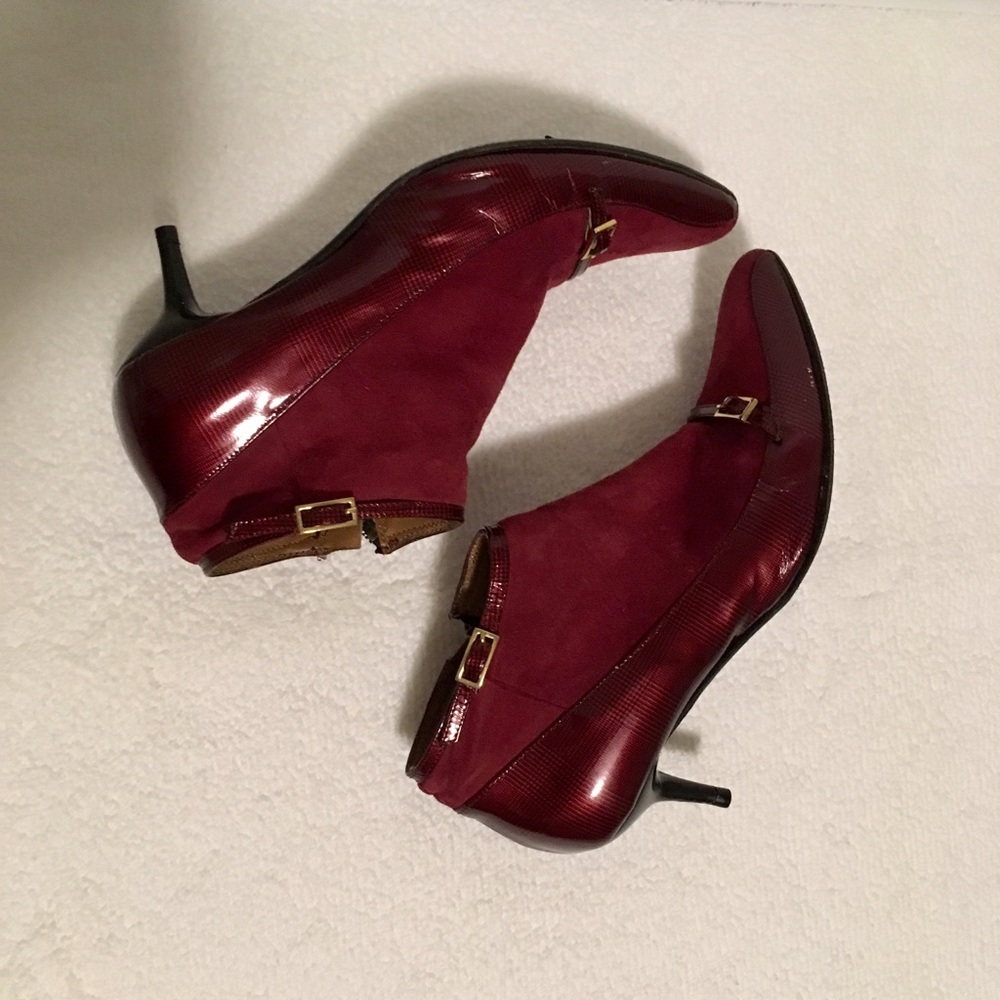 Unique Vintage ankle bootie